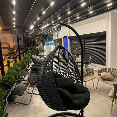 Aries Apartments Sarandë Eksteriør billede