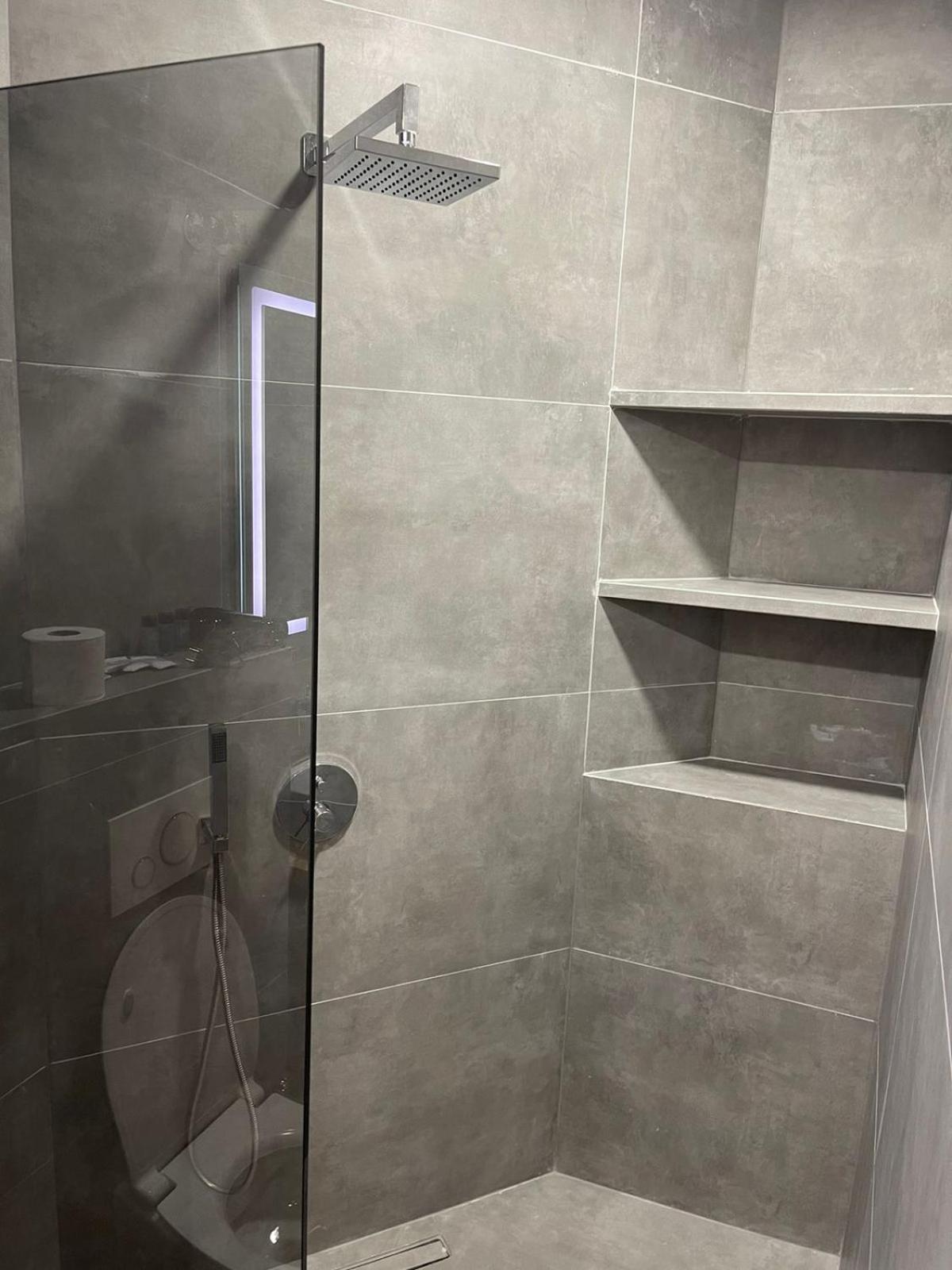 Aries Apartments Sarandë Eksteriør billede