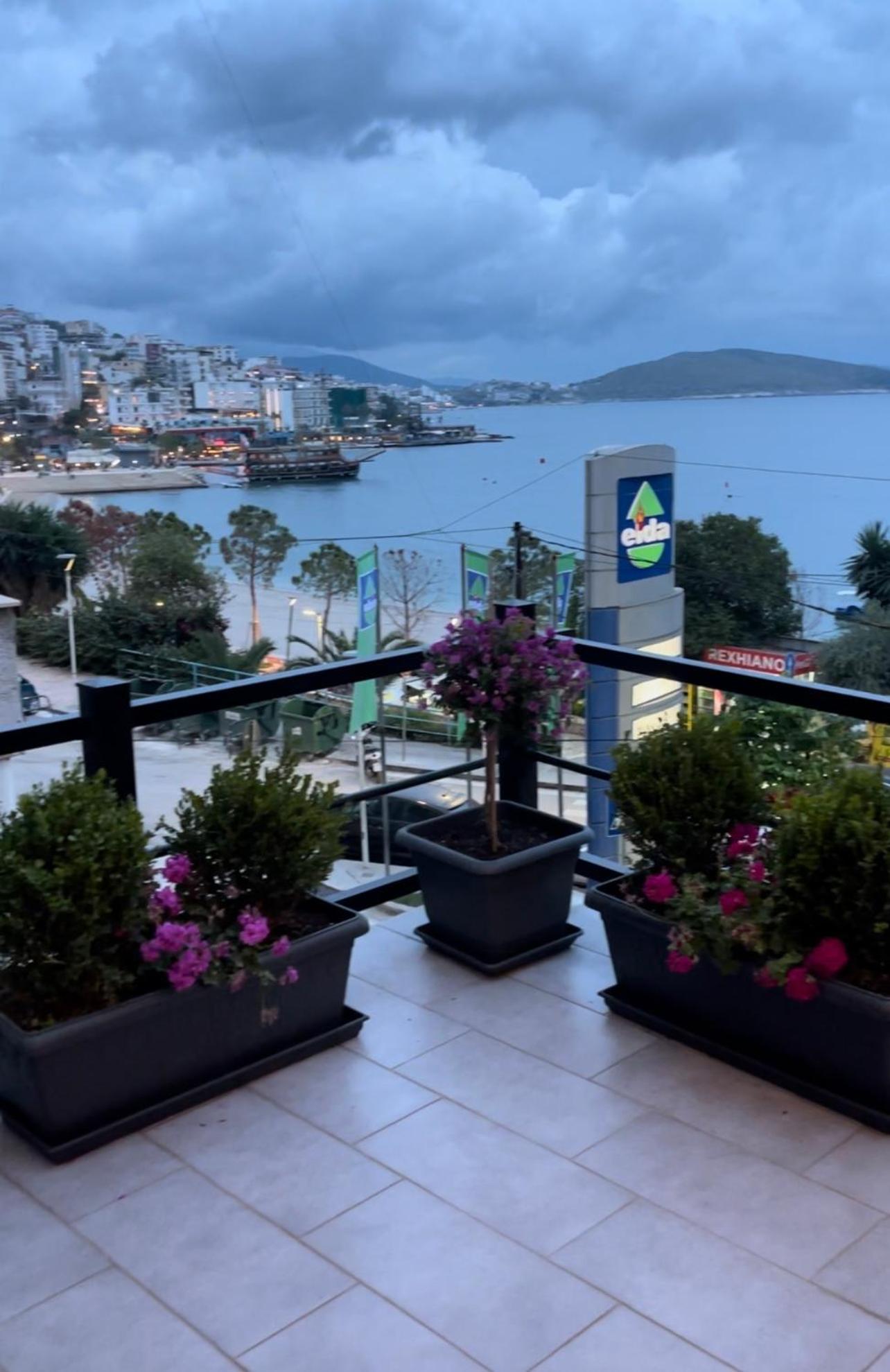 Aries Apartments Sarandë Eksteriør billede